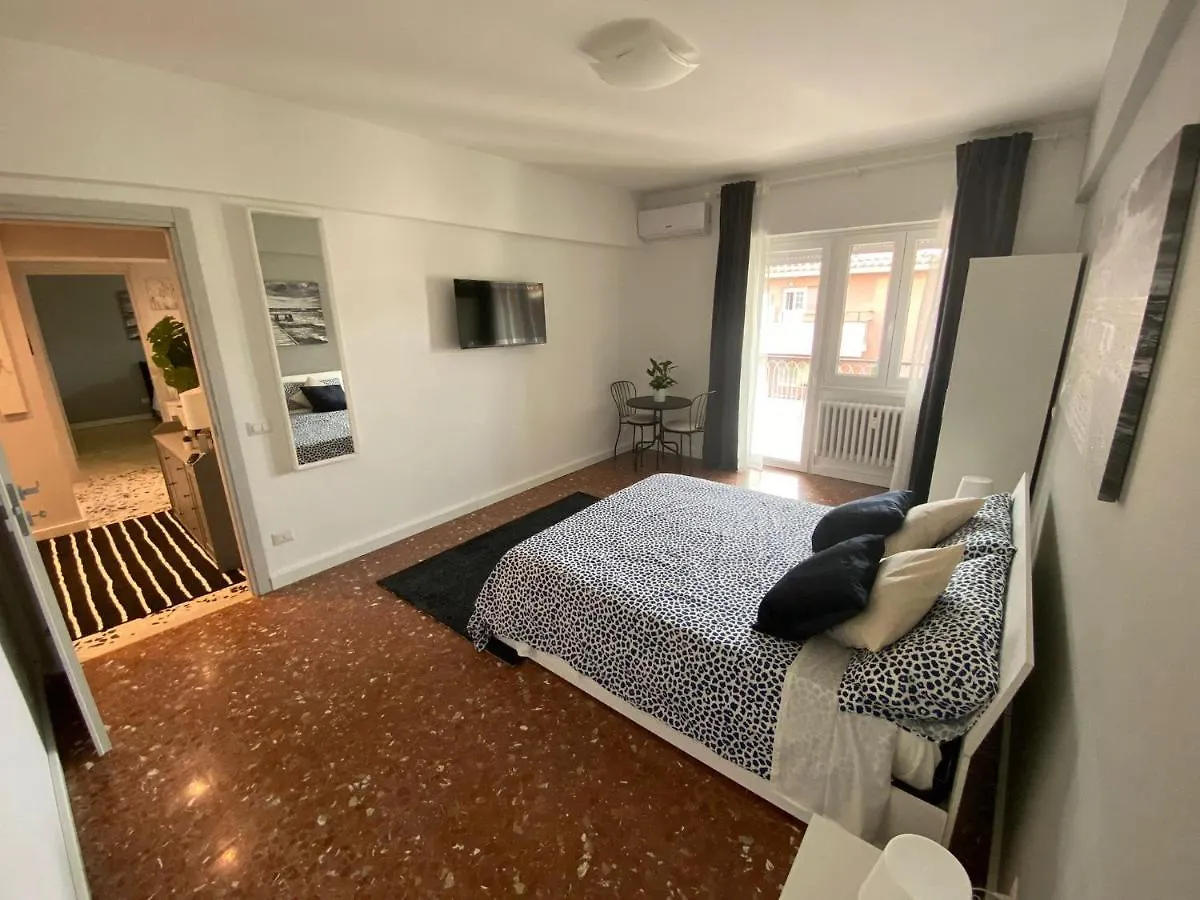 Hotel Ytha Housse Roma Centro Italia
